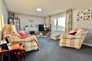 Lounge- click for photo gallery